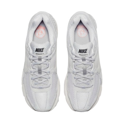 Nike Vomero 5