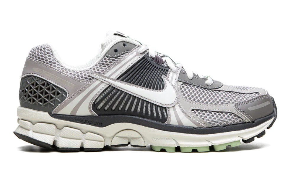 Nike Vomero 5