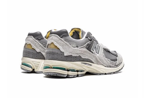 New Balance 2002R