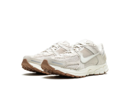 Nike Vomero 5